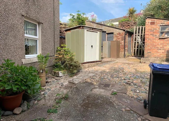 16 Main Street St Bees